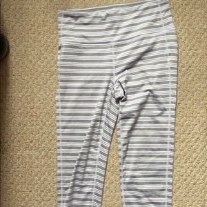 Athleta workout capris